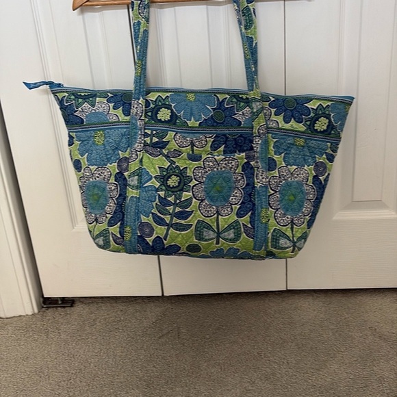 Vera Bradley Vibrant Blue and Green Quilted Tote Bag - Picture 7 of 16